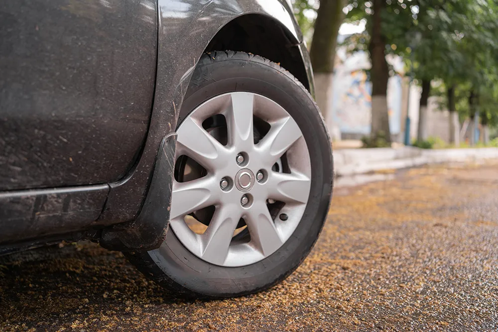 Fall Tire Services: Keeping Your Vehicle Safe and Ready for the Season